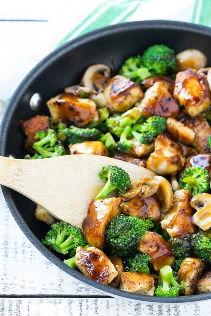 Chicken and Broccoli Stir Fry Recipe | Chicken Stir Fry | Healthy Chicken Recipe | Chicken and Broccoli | Chinese Food #chicken #broccoli #stirfry #healthy #cleaneating #dinner #edsug A stir fry of chicken, broccoli and mushrooms in a skillet with a spatula.