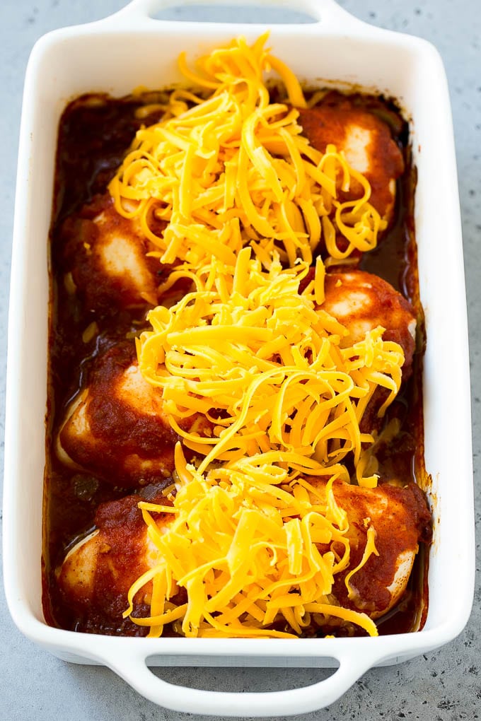 Salsa Chicken Recipe | Baked Chicken | Mexican Chicken #chicken #salsa #mexican #lowcarb #keto #glutenfree #dinner #edsug White meat poultry topped with shredded cheddar cheese.