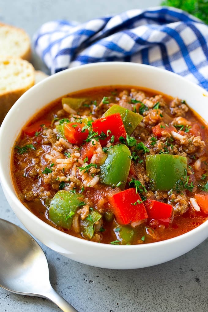 Stuffed Pepper Soup Recipe | Beef and Rice Soup | Stuffed Peppers #peppers #soup #beef #rice #dinner #edsug A bowl of stuffed pepper soup with ground beef, peppers and rice.