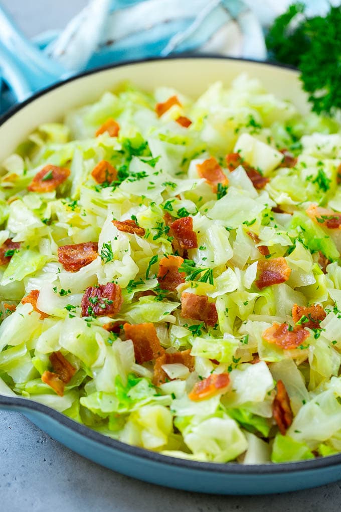 Fried Cabbage Recipe | Cabbage with Bacon | Cabbage Side Dish #cabbage #bacon #sidedish #lowcarb #keto #edsug Fried cabbage with bacon, onions and parsley.