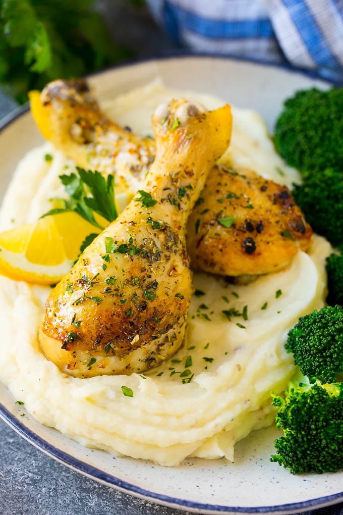 Baked Chicken Drumsticks Recipe | Roasted Chicken Drumsticks | Garlic and Herb Chicken #dinner #chicken #garlic #glutenfree #lowcarb #keto #cleaneating #edsug Baked chicken drumsticks served with mashed potatoes and broccoli.