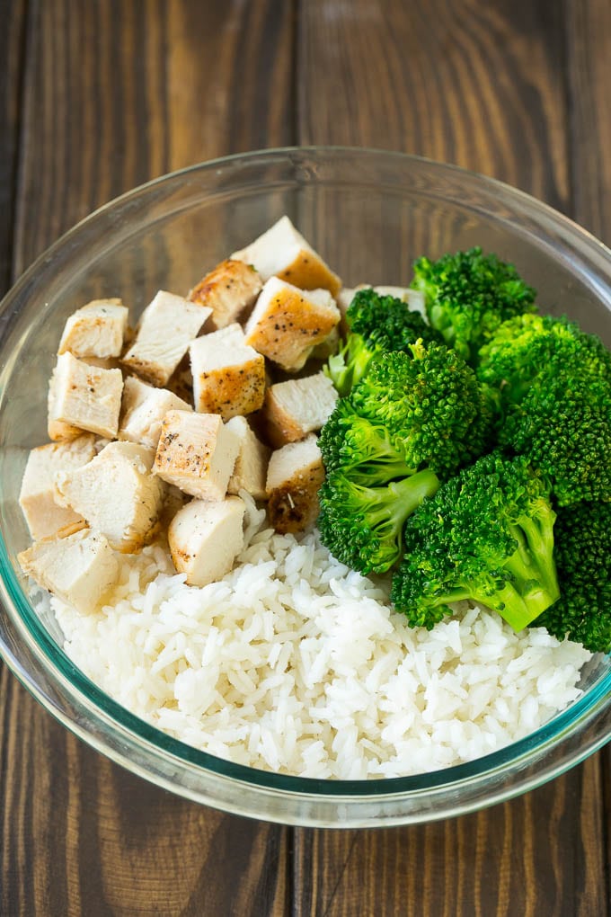 Chicken Casserole Recipe | Chicken and Rice Casserole | Chicken and Broccoli Casserole #casserole #chicken #rice #broccoli #cheese #dinner #edsug Chicken, broccoli and rice in a mixing bowl.