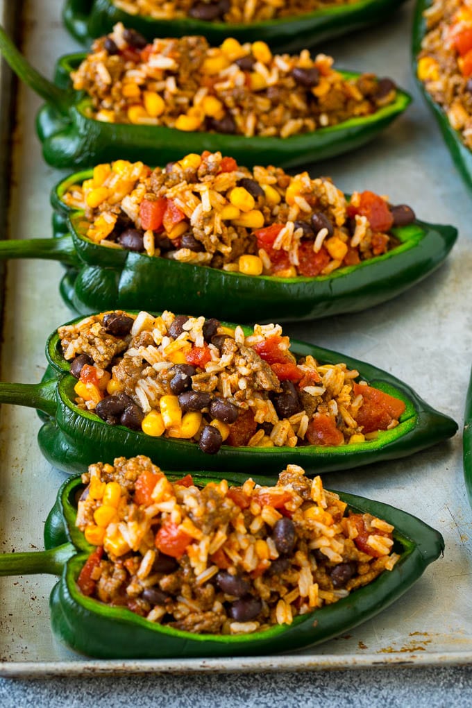Stuffed Poblano Peppers | Stuffed Peppers | Pasilla Peppers #peppers #stuffedpeppers #beef #rice #beans #corn #dinner #edsug Poblano peppers filled with rice, meat, beans and corn.