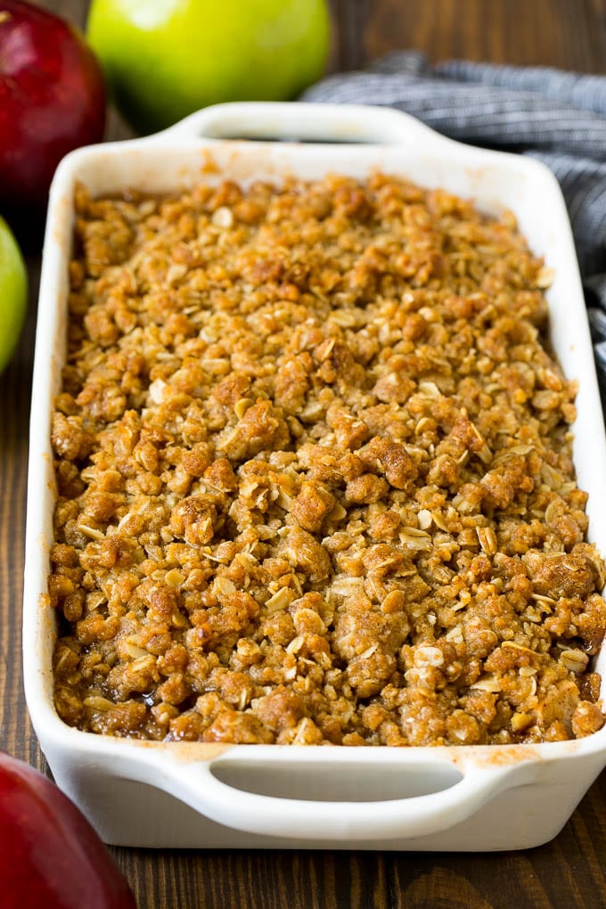 Apple Crisp Recipe | Apple Dessert #apples #dessert #baking #fall #edsug A baked apple crisp with an oatmeal and walnut topping.