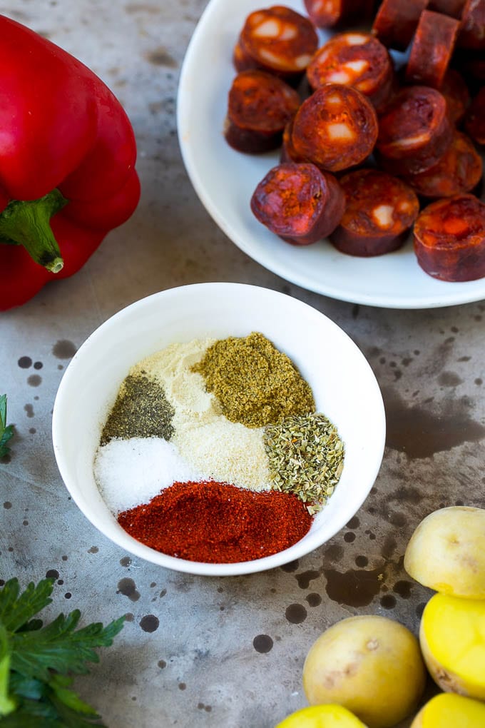 Spanish Chicken Recipe | Sheet Pan Meal | Chicken and Potatoes #spanishfood #chicken #sausage #potatoes #dinner #edsug A blend of spices to make a savory rub.