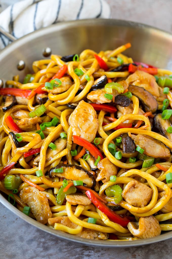 Stir Fry Noodles Recipe | Noodle Stir Fry #chicken #noodles #stirfry #mushrooms #dinner #edsug Stir fry noodles with chicken and vegetables in a savory sauce.