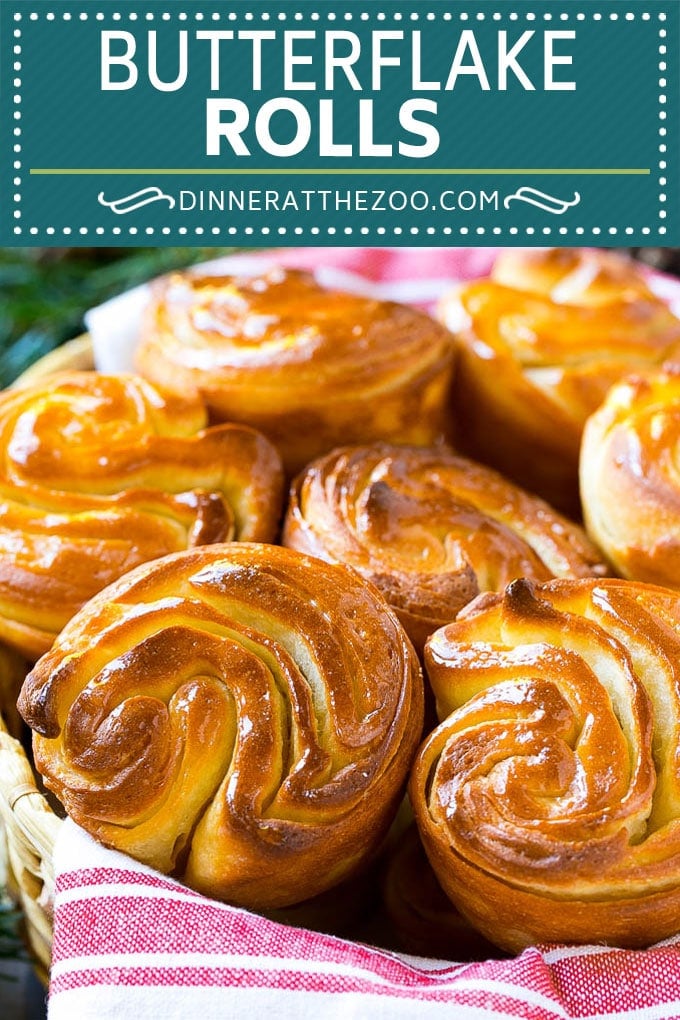 Butterflake Rolls Recipe | Easy Dinner Rolls | Homemade Dinner Rolls | Thanksgiving Rolls #rolls #bread #sidedish #baking #thanksgiving #dinner #edsug