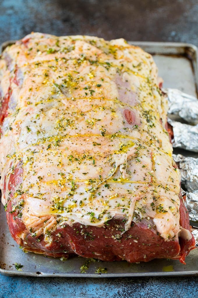 Prime Rib Recipe #primerib #beef #roast #dinner #thanksgiving #christmas #keto #lowcarb #edsug Prime rib coated in garlic, herbs and olive oil.