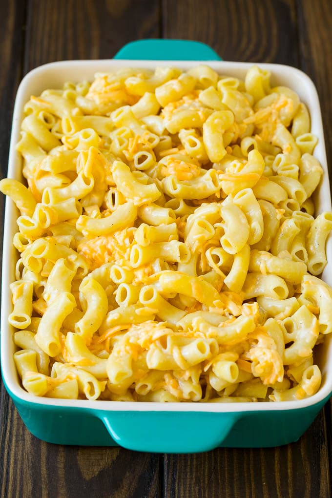 Southern Mac and Cheese | Baked Macaroni and Cheese #pasta #macandcheese #dinner #comfortfood #cheese #edsug Macaroni tossed with eggs, milk and cheddar.