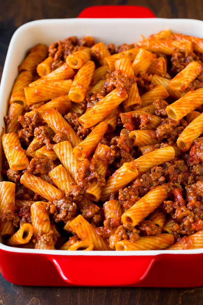 Baked Rigatoni Pasta #pasta #dinner #italianfood #groundbeef #edsug #casserole Rigatoni pasta tossed with meat sauce.