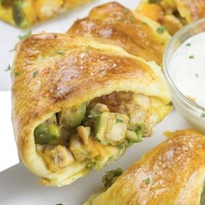 An image of a chicken avocado crescent ring slice.