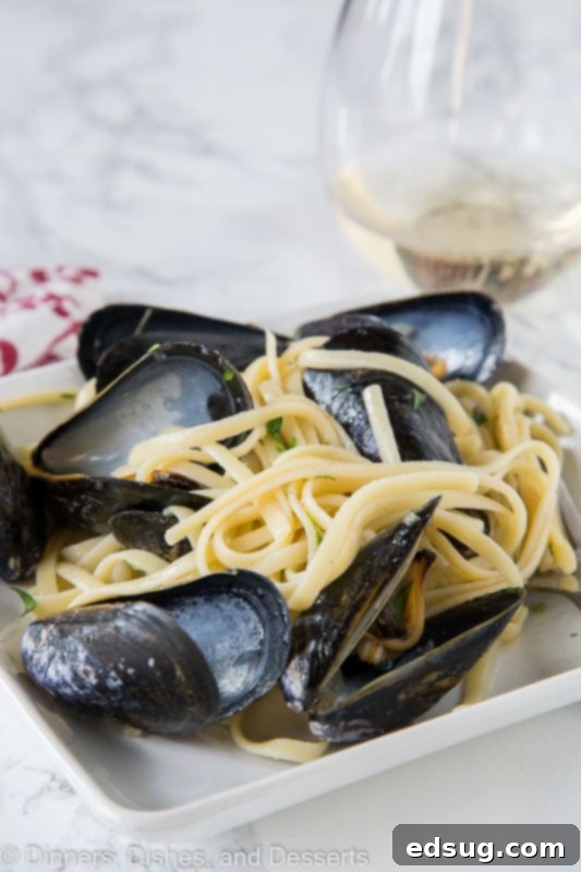 Seaside Mussels Linguine 4 A step-by-step image showing how to cook mussels with linguine in a pan.
