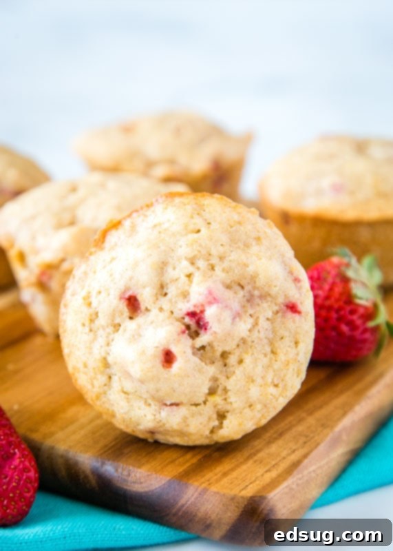 Easy muffin recipe with strawberries