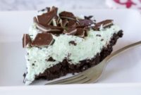 Cool Mint Chocolate Chip Dream Pie
