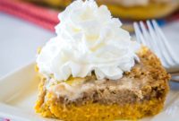 Gooey Pumpkin Crumble Delight