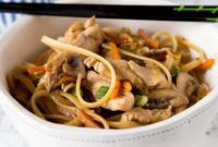 Savory Chicken Lo Mein