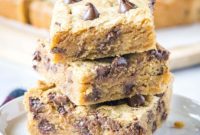 Ultimate Peanut Butter Chocolate Chip Bars