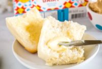 Warm Honey Yeast Rolls