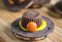 Charming Pilgrim Hat Delights