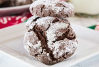 Snow-Dusted Chocolate Crinkles