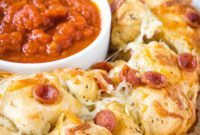 Savory Pizza Pull-Apart Bites