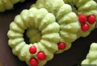 Cream Cheese Holly Wreath Spritz Cookies