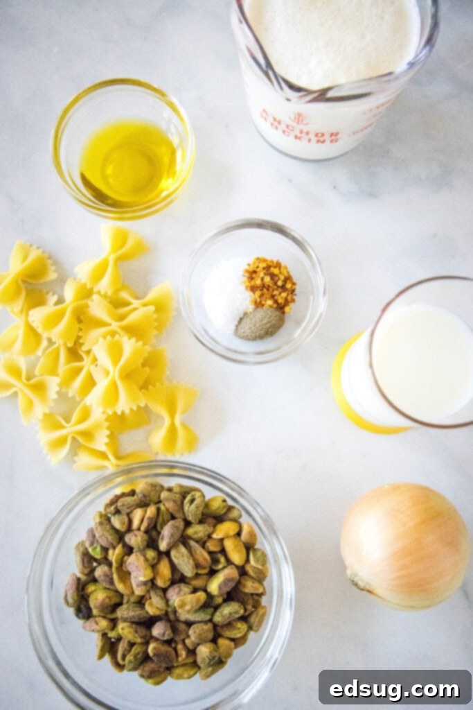 ingredients to make pistachio cream pasta