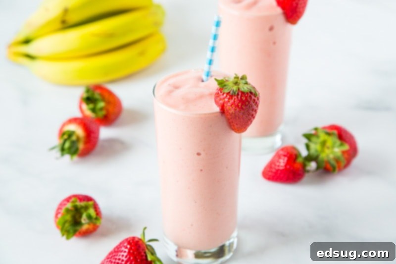 Strawberry Pineapple Smoothie - An easy and refreshing smoothie you can make in just minutes.  A homemade version of the Jamba Juice Aloha Smoothie that is perfect for snacking or breakfast.