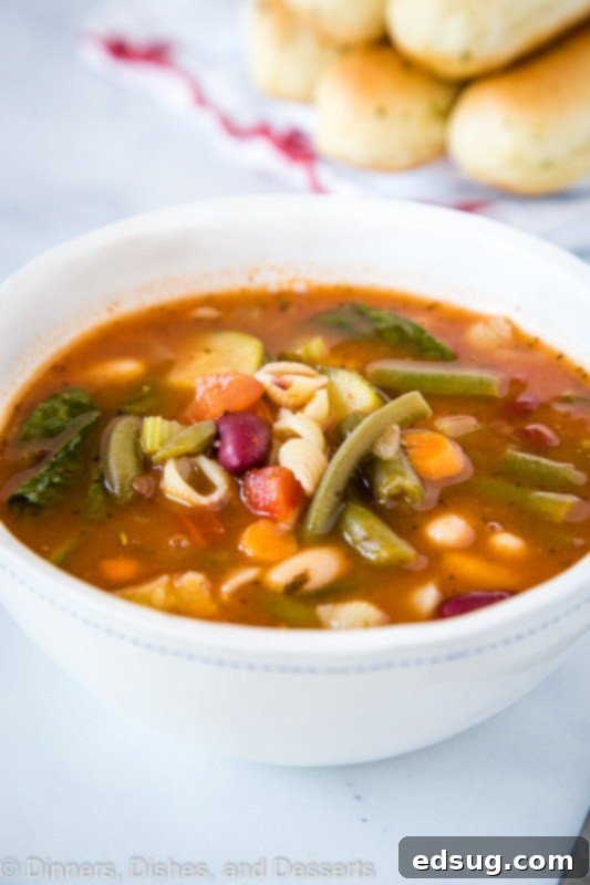 Crafting the Perfect Olive Garden Minestrone 3 Copycat Olive Garden Minestrone Soup recipe