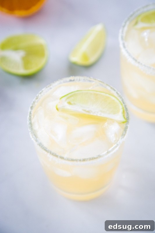 Skinny Margarita 5 Just 4 ingredients to make this easy skinny margarita