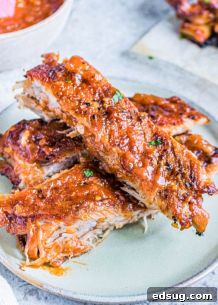 3 cut ribs on a plate