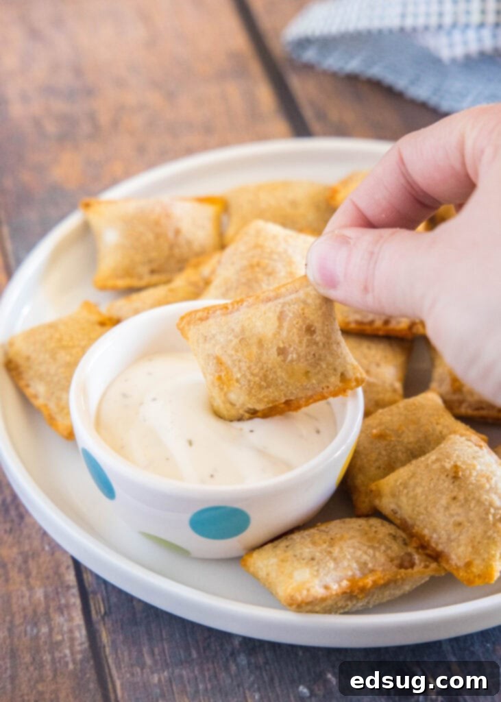 dipping pizza roll sin ranch